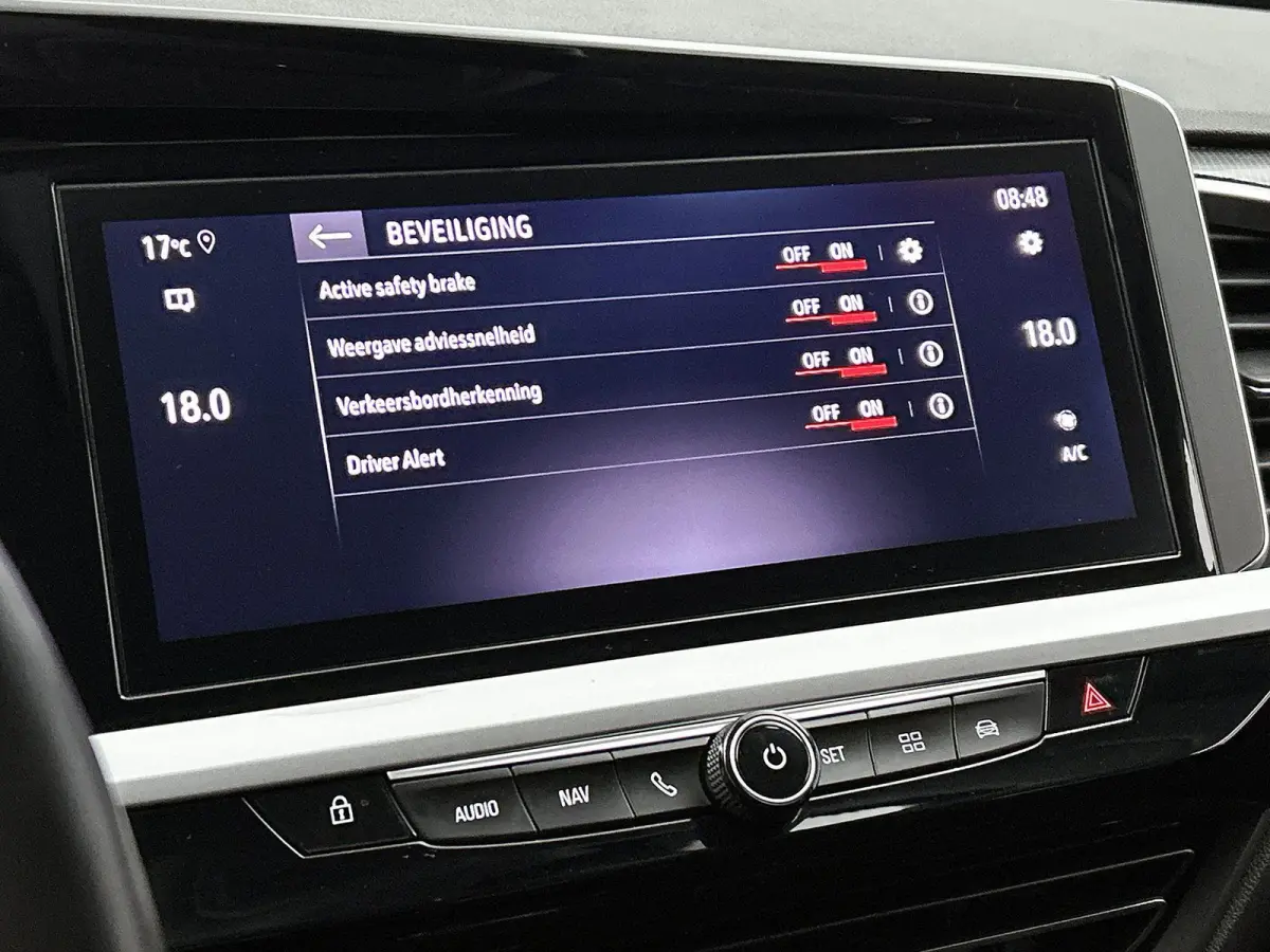 1.2 Turbo Elegance Automaat | Camera | Navigatie | Digitaal Cluster | Adaptieve Cruise Control | Dodehoek Detectie | Sensoren V+A | Elektrische Kofferklep | Stoel&Stuurverwarming | 130PK