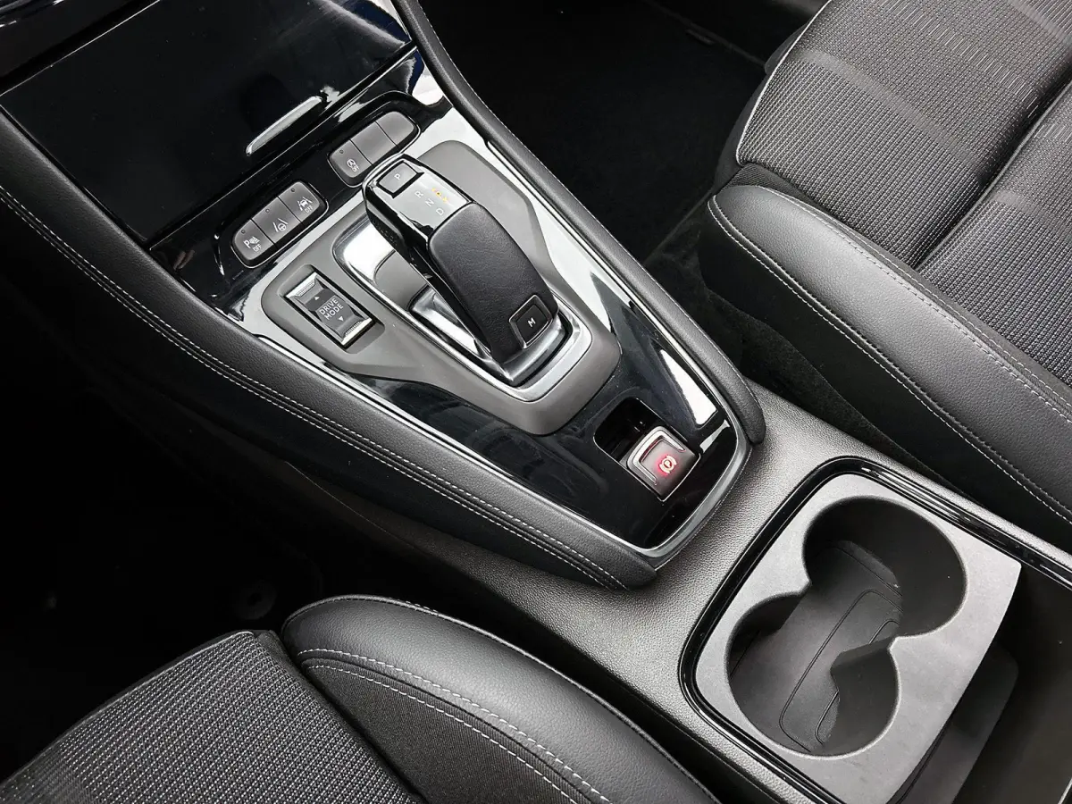 1.2 Turbo Elegance Automaat | Camera | Navigatie | Digitaal Cluster | Adaptieve Cruise Control | Dodehoek Detectie | Sensoren V+A | Elektrische Kofferklep | Stoel&Stuurverwarming | 130PK