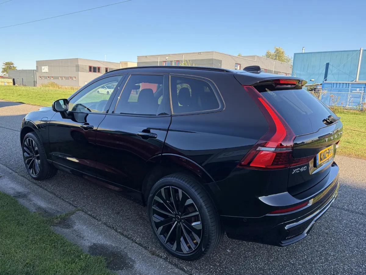 2.0 T8 Plug-in hybrid AWD 456PK Black Edtion