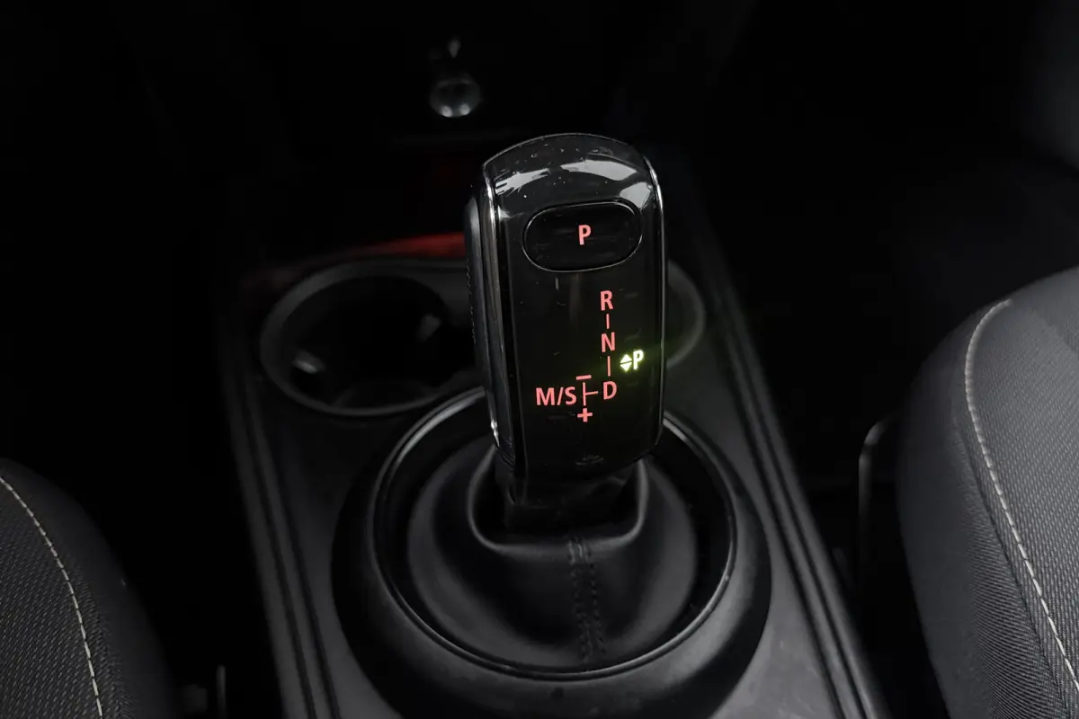 1.5 Cooper Chili (NAVIGATIE, PARKEERSENSOREN, CLIMA, STUURBEDIENING)
