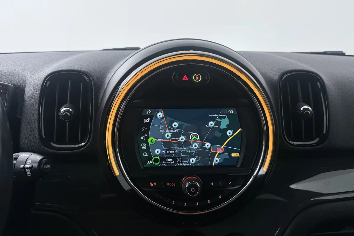 1.5 Cooper Chili (NAVIGATIE, PARKEERSENSOREN, CLIMA, STUURBEDIENING)