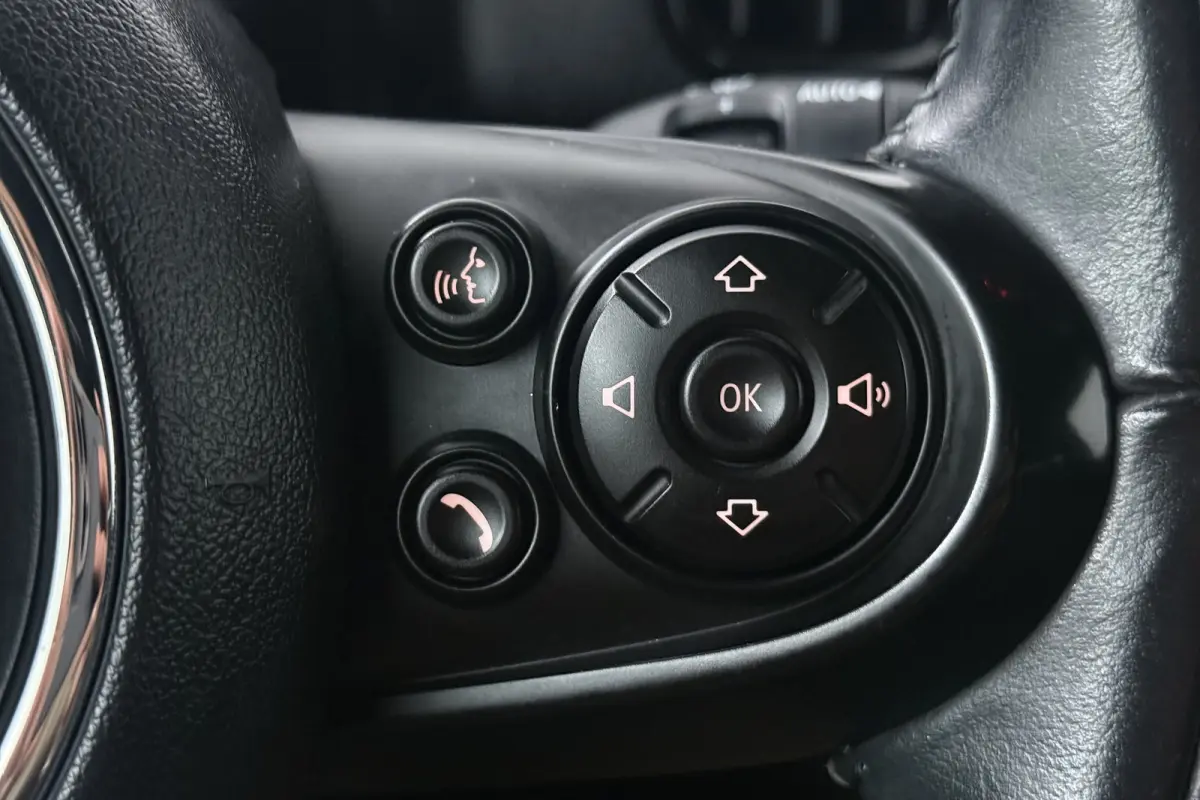 1.5 Cooper Chili (NAVIGATIE, PARKEERSENSOREN, CLIMA, STUURBEDIENING)
