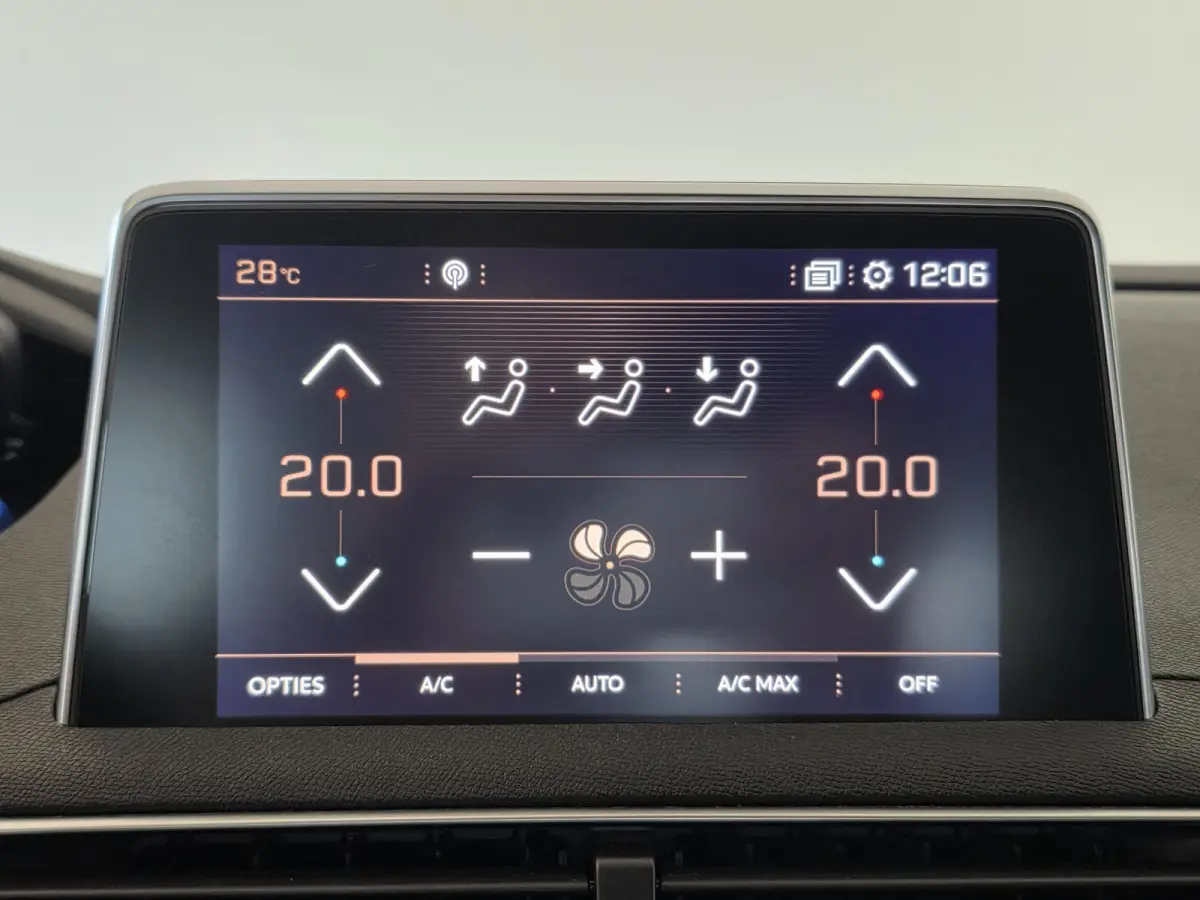 1.6 e-THP GT Line | NL-Auto | Trekhaak | Camera | Cruise control