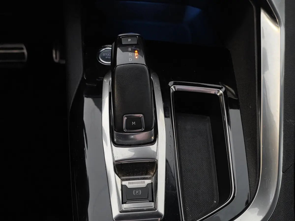 1.6 e-THP GT Line | NL-Auto | Trekhaak | Camera | Cruise control