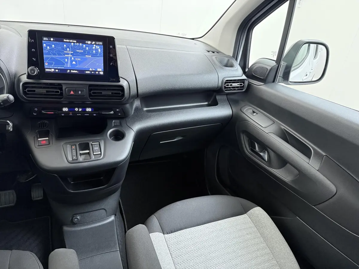XL Shine 50kWh 136pk | Accu 98% | Navigatie | Camera achter | Automatische airco | Cruise control | Apple Carplay en Android auto