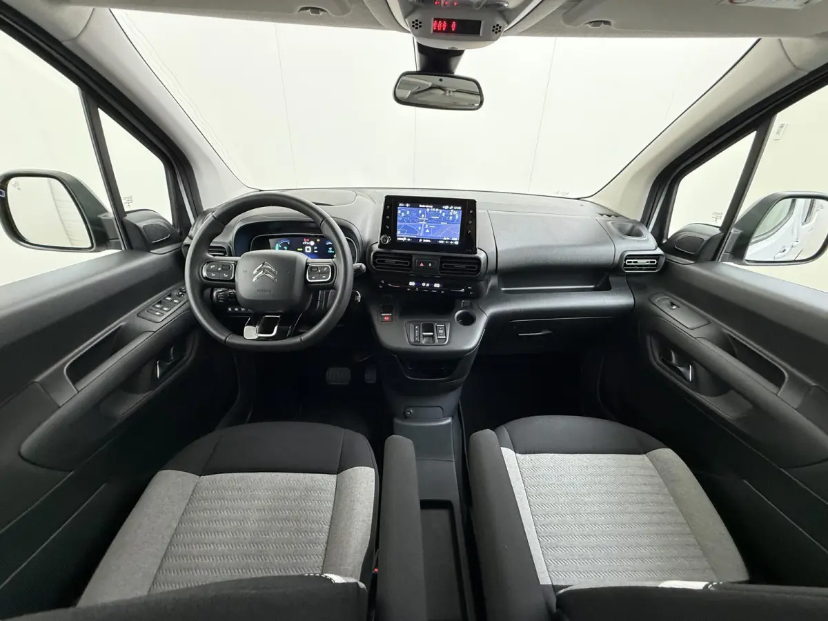 XL Shine 50kWh 136pk | Accu 98% | Navigatie | Camera achter | Automatische airco | Cruise control | Apple Carplay en Android auto