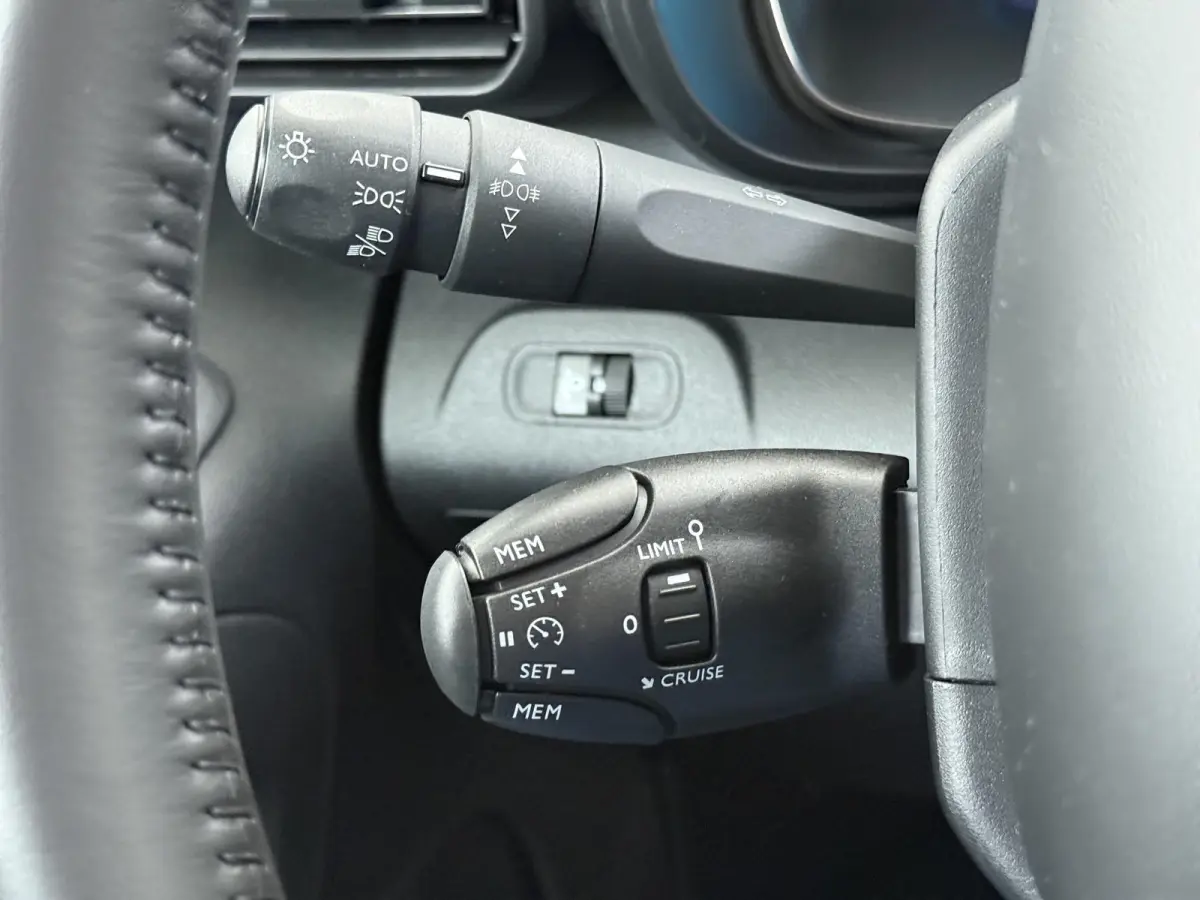 XL Shine 50kWh 136pk | Accu 98% | Navigatie | Camera achter | Automatische airco | Cruise control | Apple Carplay en Android auto