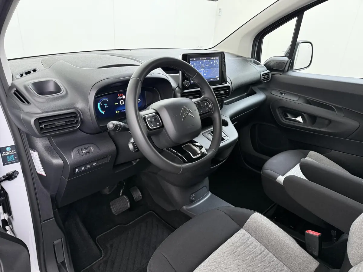 XL Shine 50kWh 136pk | Accu 98% | Navigatie | Camera achter | Automatische airco | Cruise control | Apple Carplay en Android auto