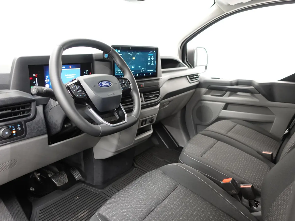 300 2.0 TDCI L2H1 Trend Automaat Airco Navigatie Cruise Parkeersensoren Camera