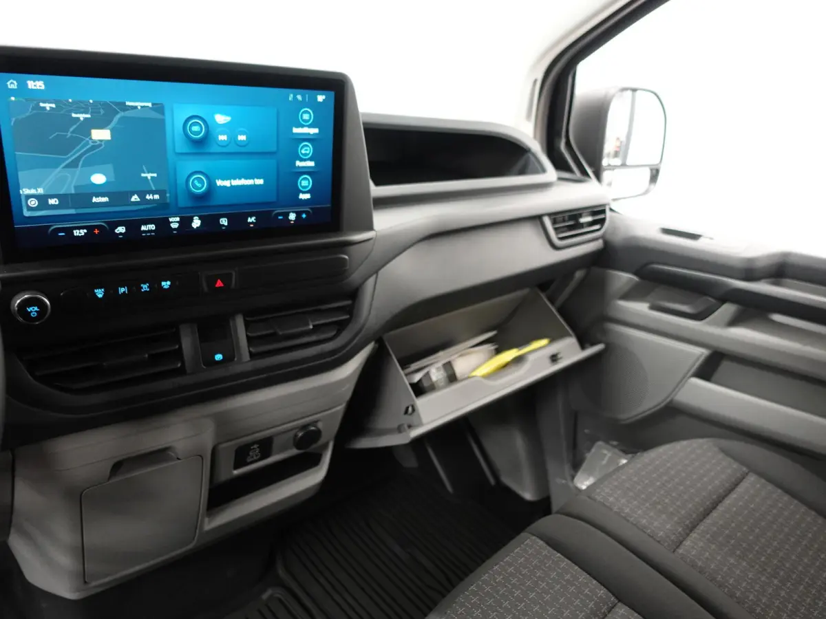 300 2.0 TDCI L2H1 Trend Automaat Airco Navigatie Cruise Parkeersensoren Camera