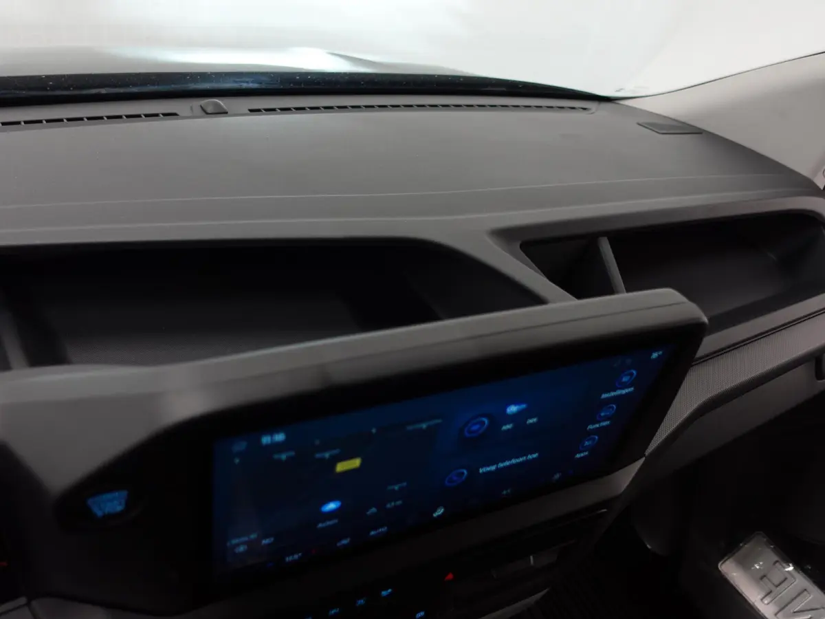 300 2.0 TDCI L2H1 Trend Automaat Airco Navigatie Cruise Parkeersensoren Camera