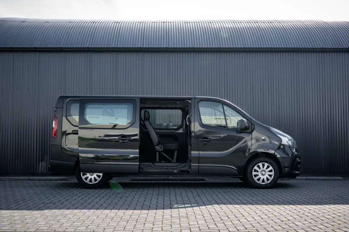 **1.6 dCi 120 | 9-Zits | 1e Eigenaar | Marge Incl. BPM | Camera | Cruise | Navi | Airco**
