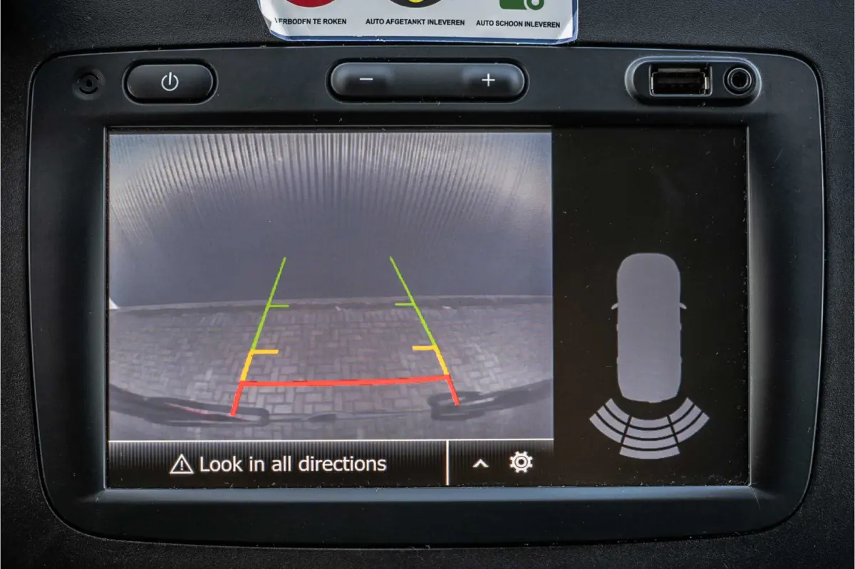 **1.6 dCi 120 | 9-Zits | 1e Eigenaar | Marge Incl. BPM | Camera | Cruise | Navi | Airco**