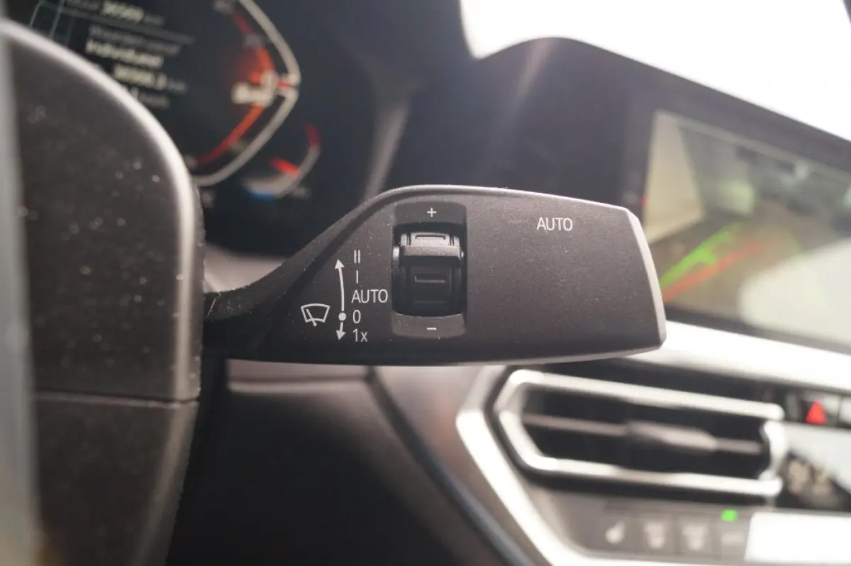 420i Business Edition Plus -PANO-LEER-NAVI-ECC-