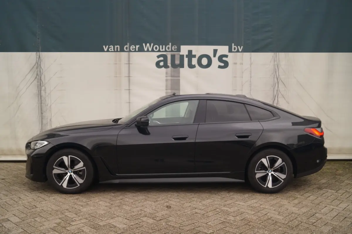 420i Business Edition Plus -PANO-LEER-NAVI-ECC-