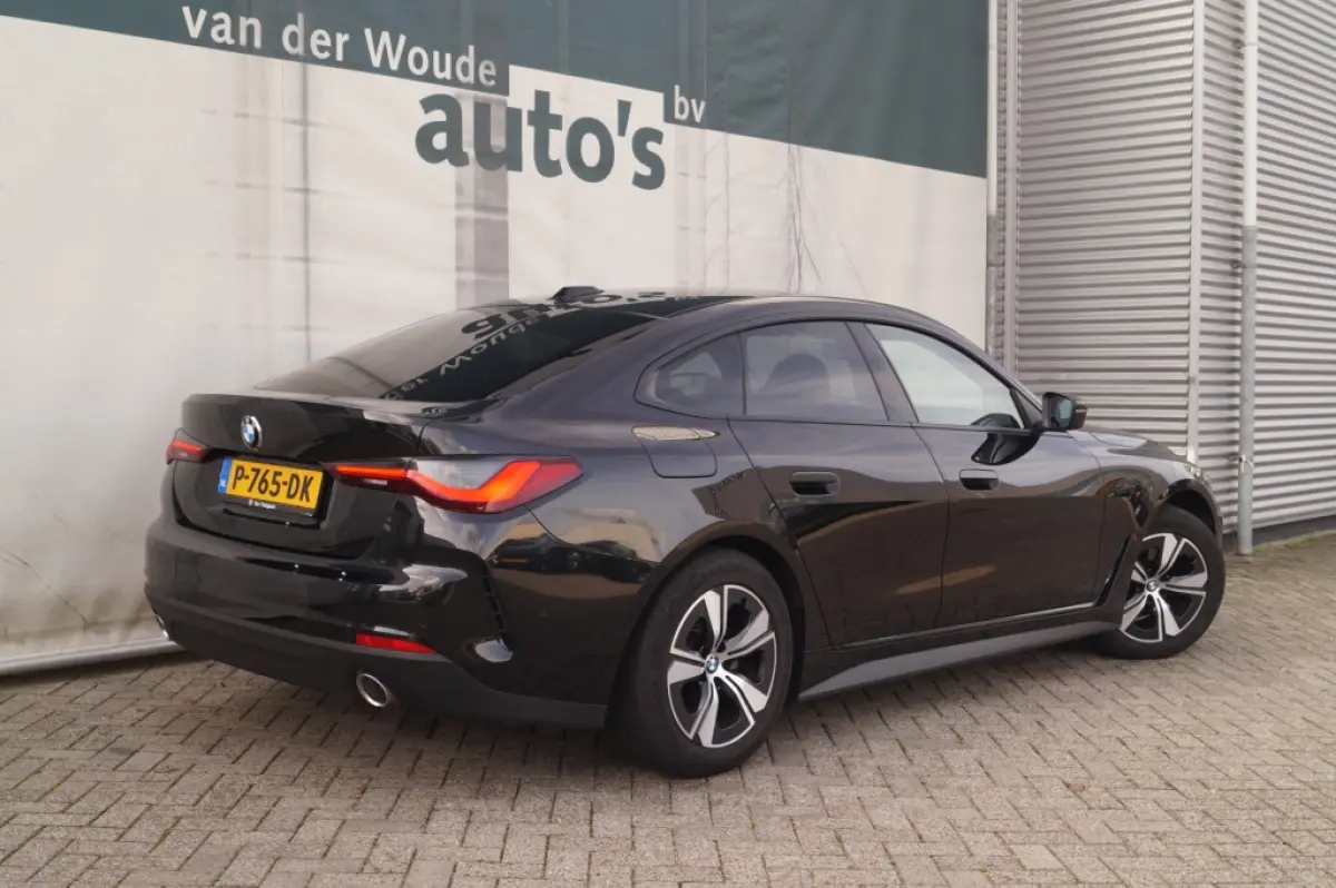 420i Business Edition Plus -PANO-LEER-NAVI-ECC-