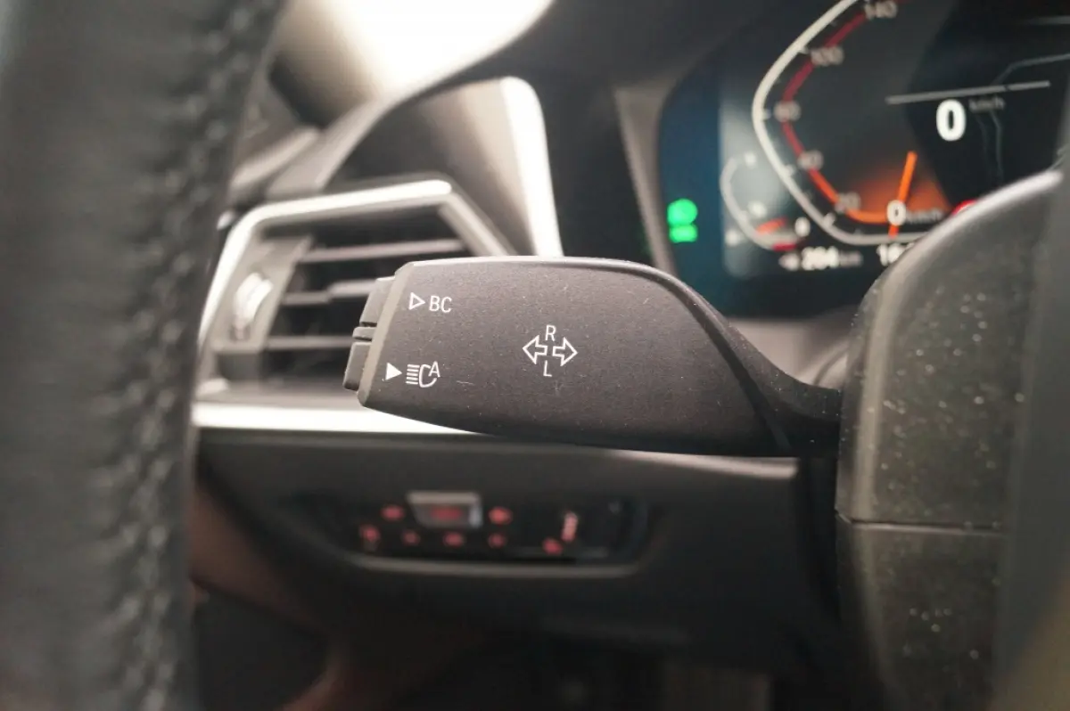 420i Business Edition Plus -PANO-LEER-NAVI-ECC-