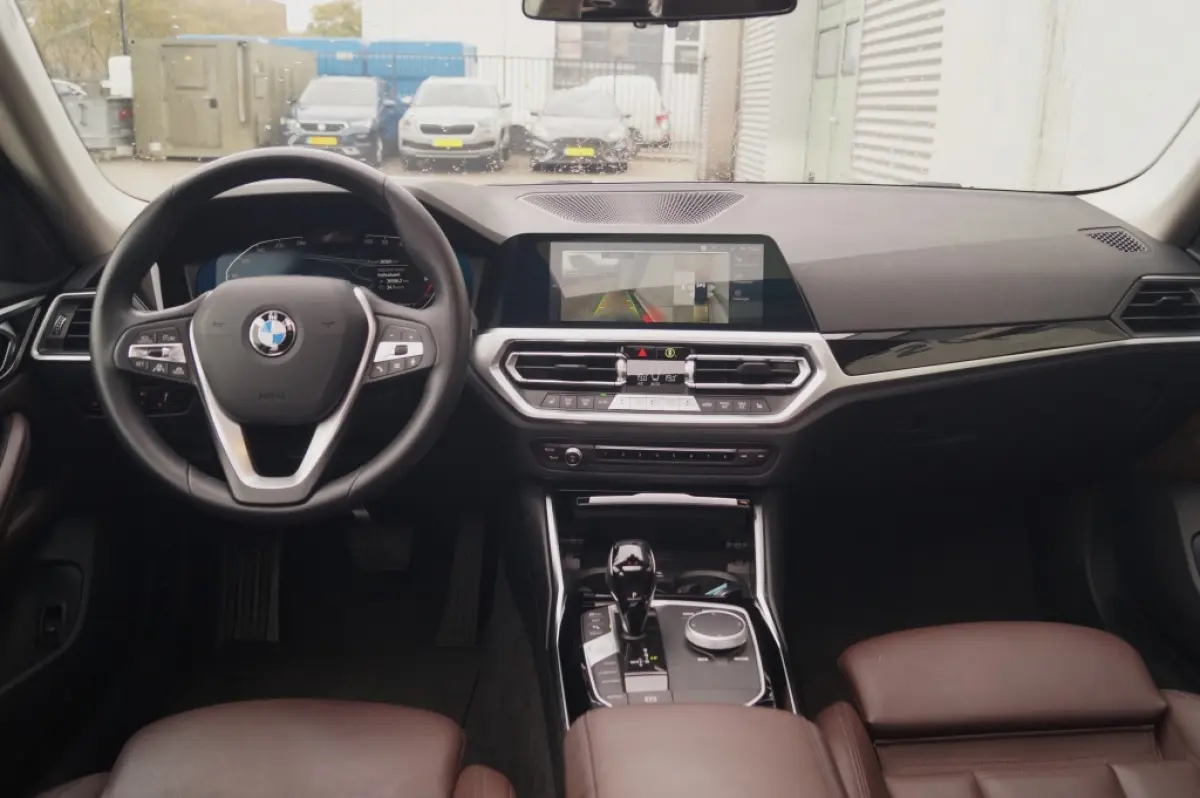 420i Business Edition Plus -PANO-LEER-NAVI-ECC-