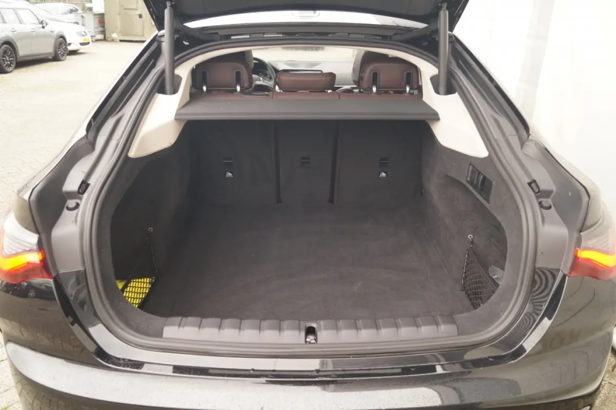 420i Business Edition Plus -PANO-LEER-NAVI-ECC-