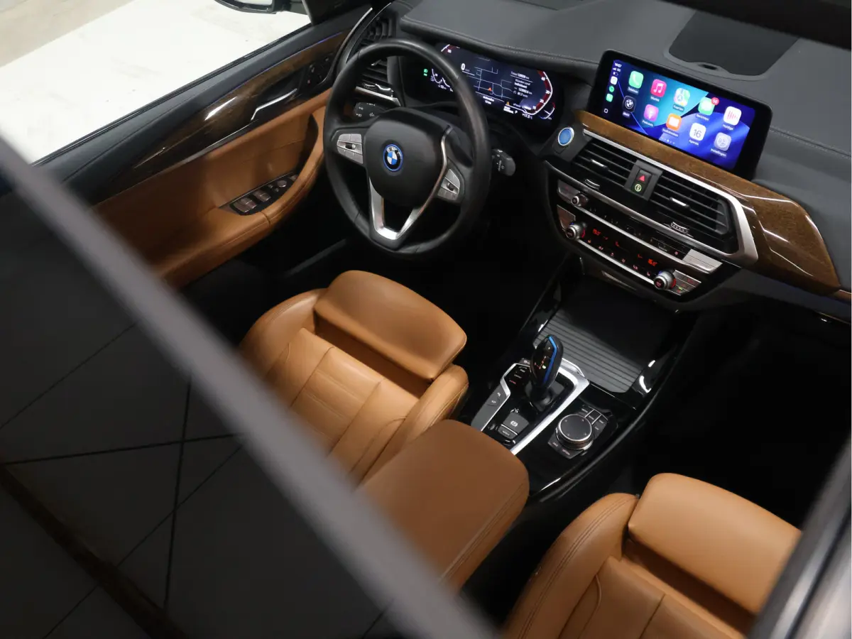 High Executive 80 kWh [SCHUIFKANTELDAK, HARMAN KARDON, ADAPTIVE CRUISE, APPLE CARPLAY, ANDROID, STOELVERWARMING, MEMORY SEATS, 360 CAMERA VOOR + ACHTER, DIGITAL DASH, HEADUP DISPLAY, ELEKTRI