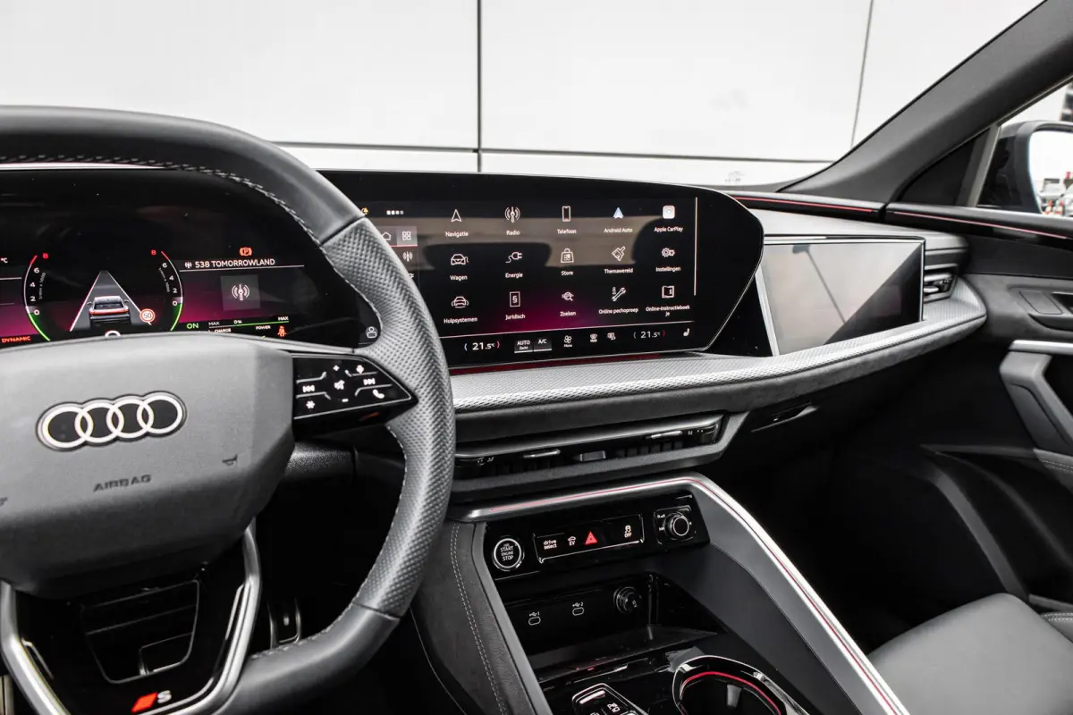 2.0 e-hybrid 367pk quattro S edition Competition | 21" LMV | Trekhaak | 360 Camera | Memory Stoel | Alcantara | Ambianceverlichting