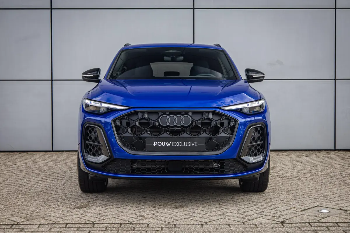 2.0 TFSI e-hybrid quattro S edition Competition | 21" LMV | Trekhaak | 360 Camera | Memory Stoel | Alcantara | Ambianceverlichting