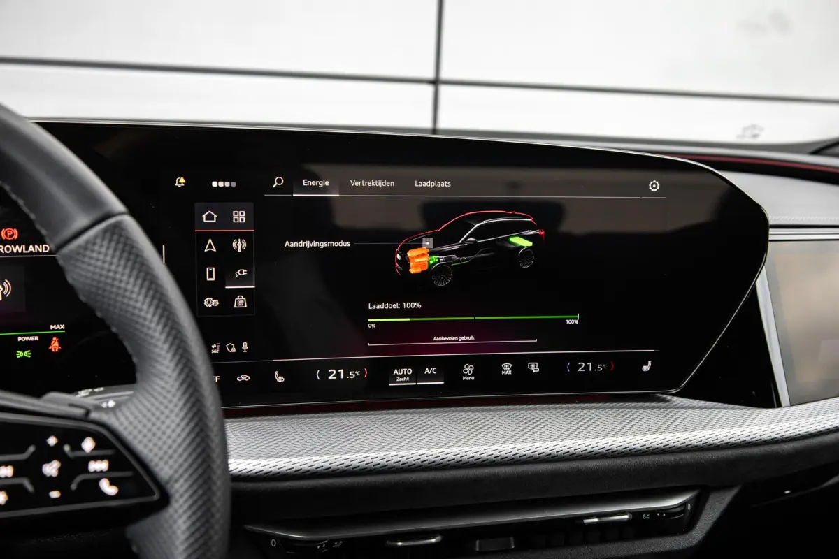 2.0 e-hybrid 367pk quattro S edition Competition | 21" LMV | Trekhaak | 360 Camera | Memory Stoel | Alcantara | Ambianceverlichting
