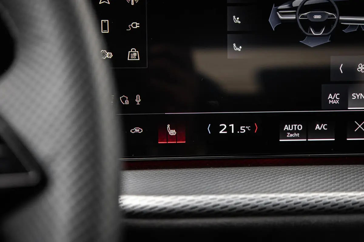 2.0 e-hybrid 367pk quattro S edition Competition | 21" LMV | Trekhaak | 360 Camera | Memory Stoel | Alcantara | Ambianceverlichting