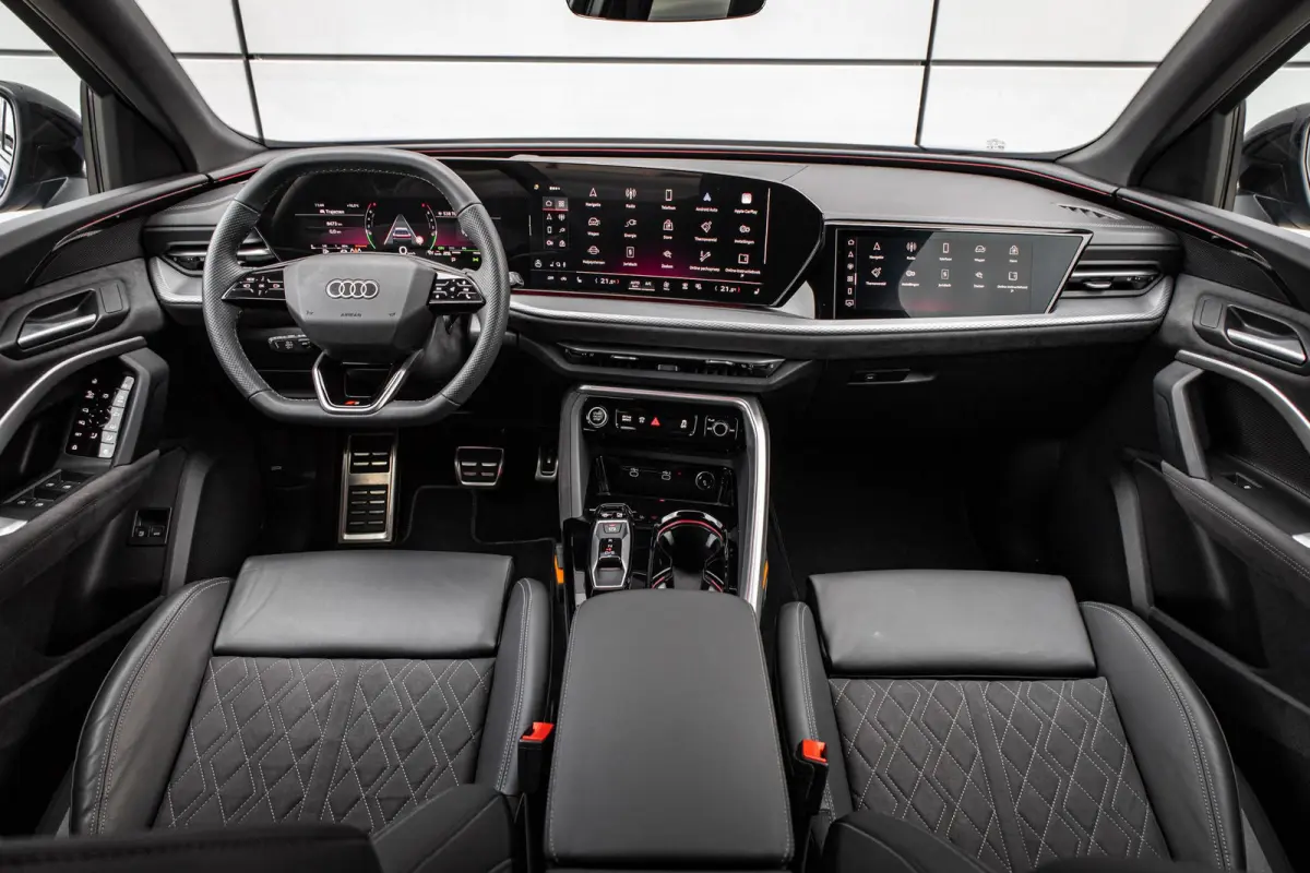 2.0 TFSI e-hybrid quattro S edition Competition | 21" LMV | Trekhaak | 360 Camera | Memory Stoel | Alcantara | Ambianceverlichting