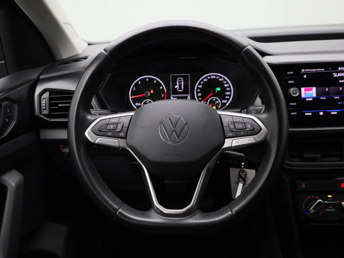 1.0 TSI Life 110 PK| Origineel Nederlands | 1e Eigenaar | Dealeronderhouden |  Navigatie | Achteruitrijcamera | Apple Carplay | Airco | 16 Inch Velgen