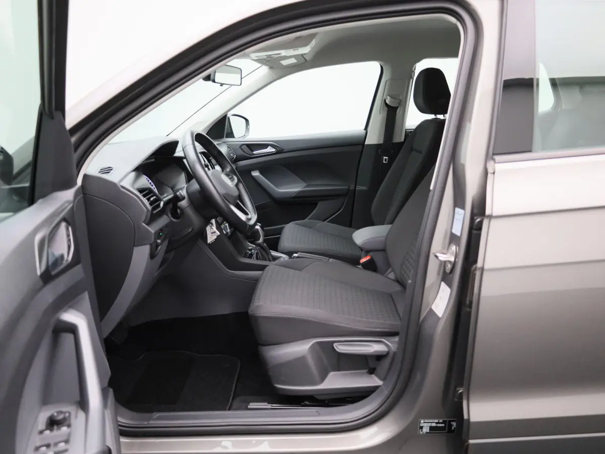 1.0 TSI Life 110 PK| Origineel Nederlands | 1e Eigenaar | Dealeronderhouden |  Navigatie | Achteruitrijcamera | Apple Carplay | Airco | 16 Inch Velgen