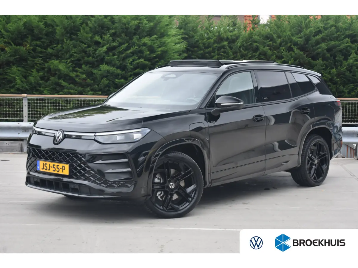 1.5 eHybrid 204PK R-Line Edition | ACC | Navigatie Discover Pro | Dode hoek detectie | Head-up display | Schuif-kanteldak | Wegklapbare trekhaak | 360 camera | VERLENGDE GARANTIE!
