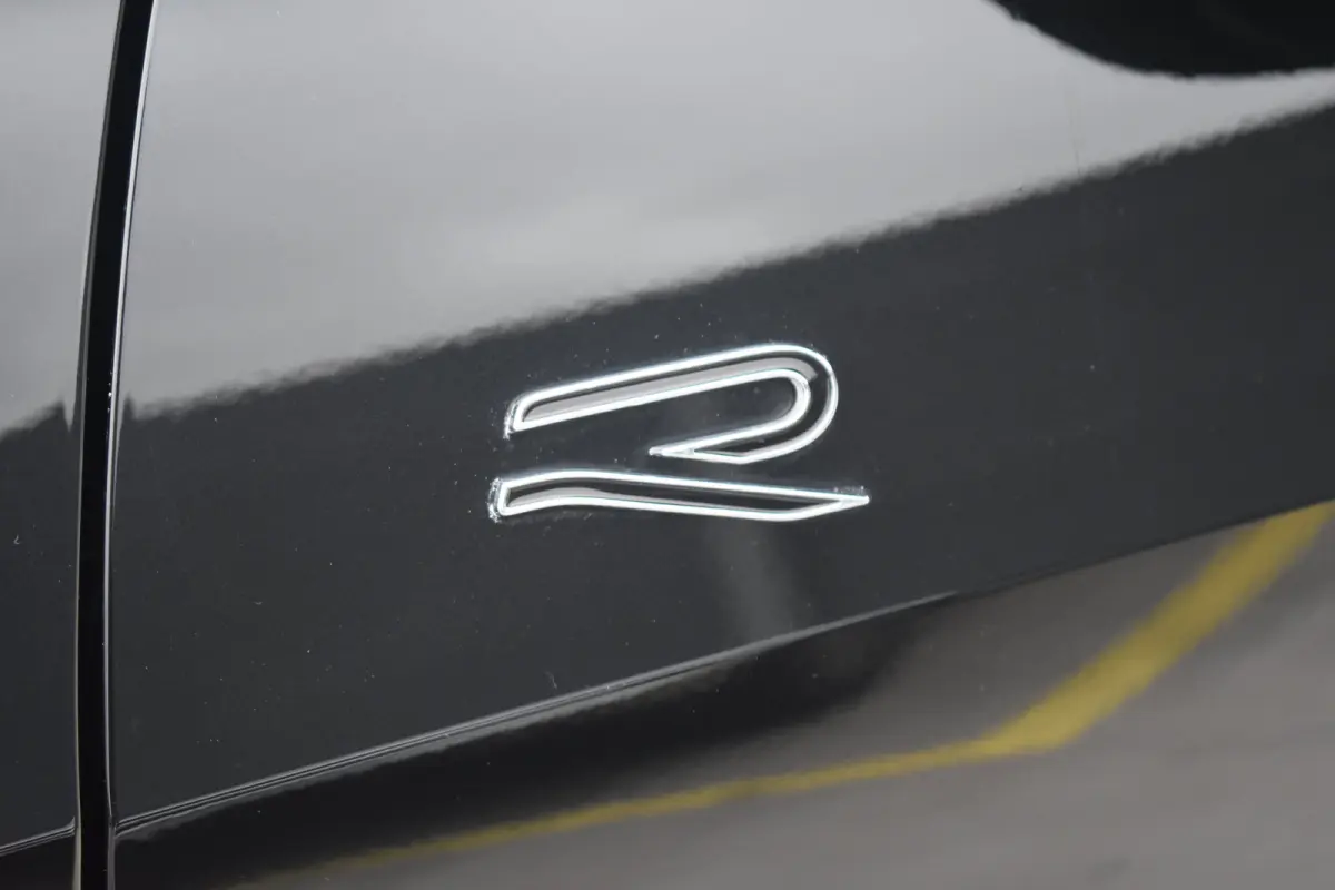1.5 eHybrid 204PK R-Line Edition | ACC | Navigatie Discover Pro | Dode hoek detectie | Head-up display | Schuif-kanteldak | Wegklapbare trekhaak | 360 camera | VERLENGDE GARANTIE!