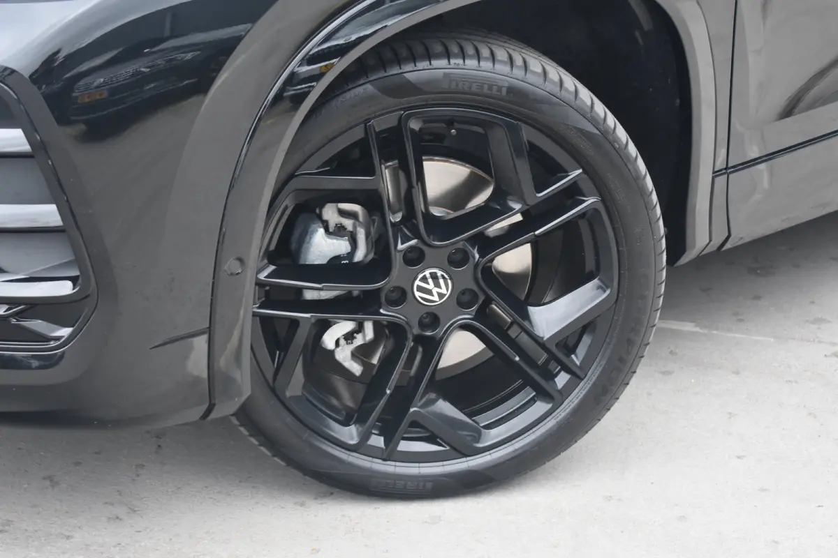 1.5 eHybrid 204PK R-Line Edition | ACC | Navigatie Discover Pro | Dode hoek detectie | Head-up display | Schuif-kanteldak | Wegklapbare trekhaak | 360 camera | VERLENGDE GARANTIE!