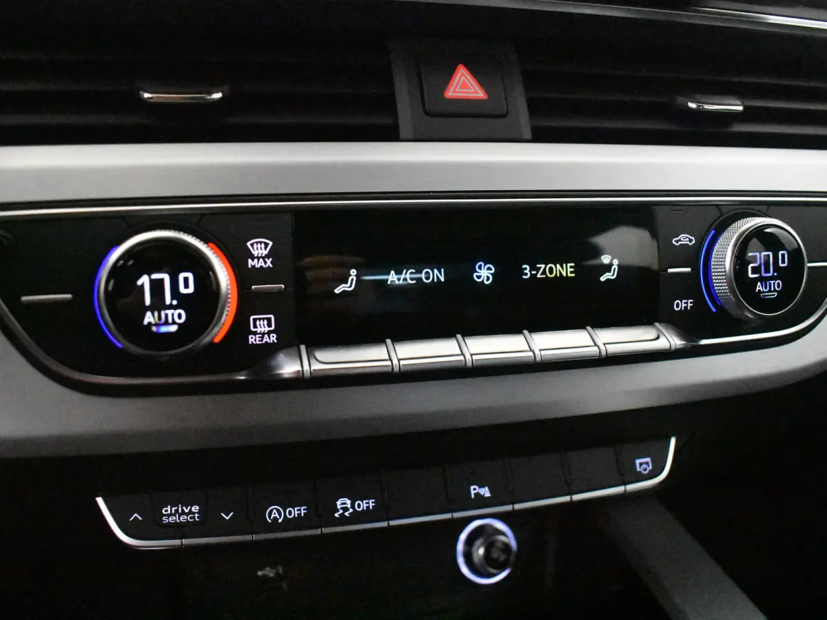 35 TFSI Launch edition Sport 150PK AUTO | Cruise control adapt | Climate control | Keyless start | Parkeersensoren | App connect | DAB | LED | 19"LMV
