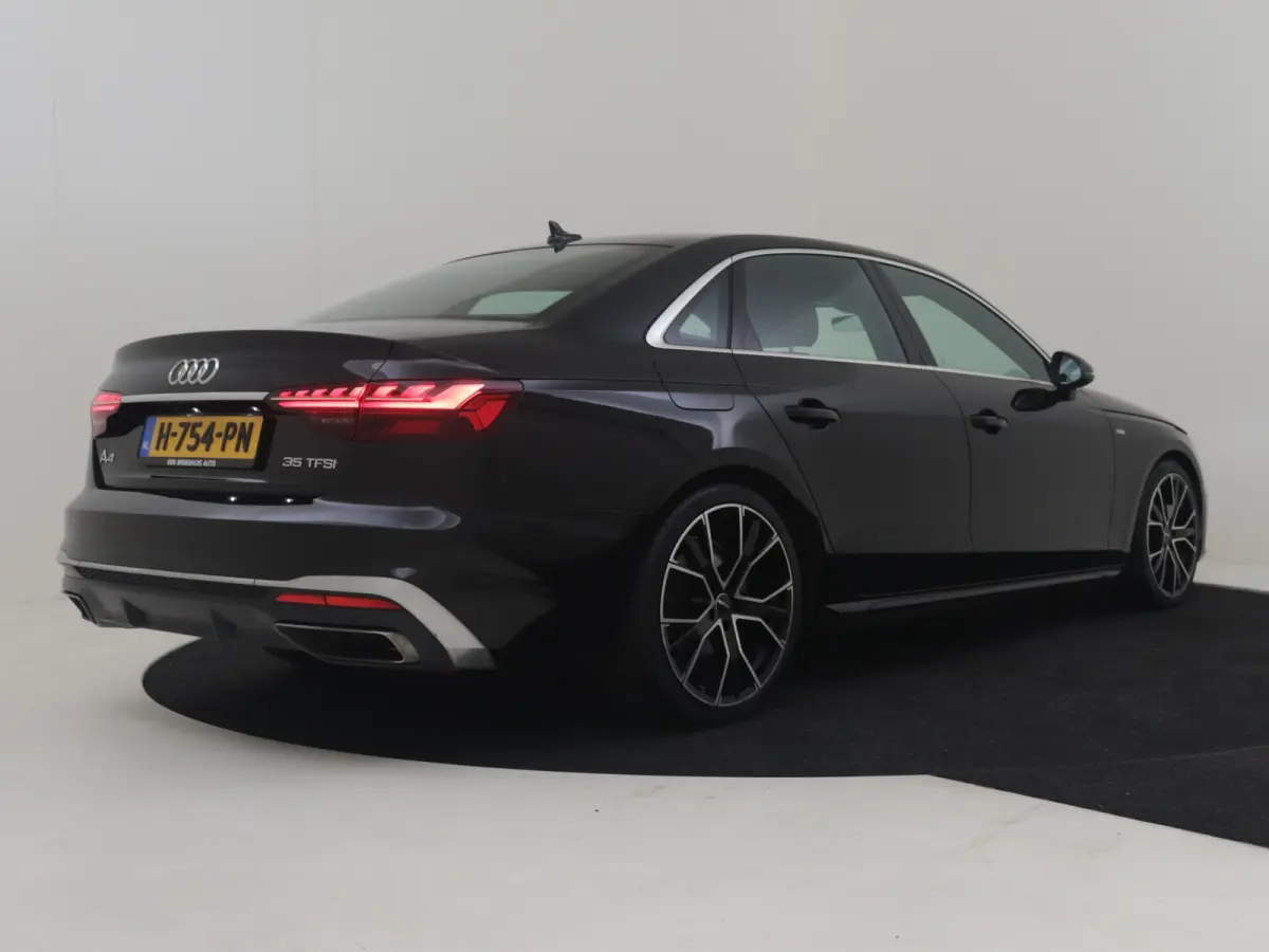 35 TFSI Launch edition Sport 150PK AUTO | Cruise control adapt | Climate control | Keyless start | Parkeersensoren | App connect | DAB | LED | 19"LMV