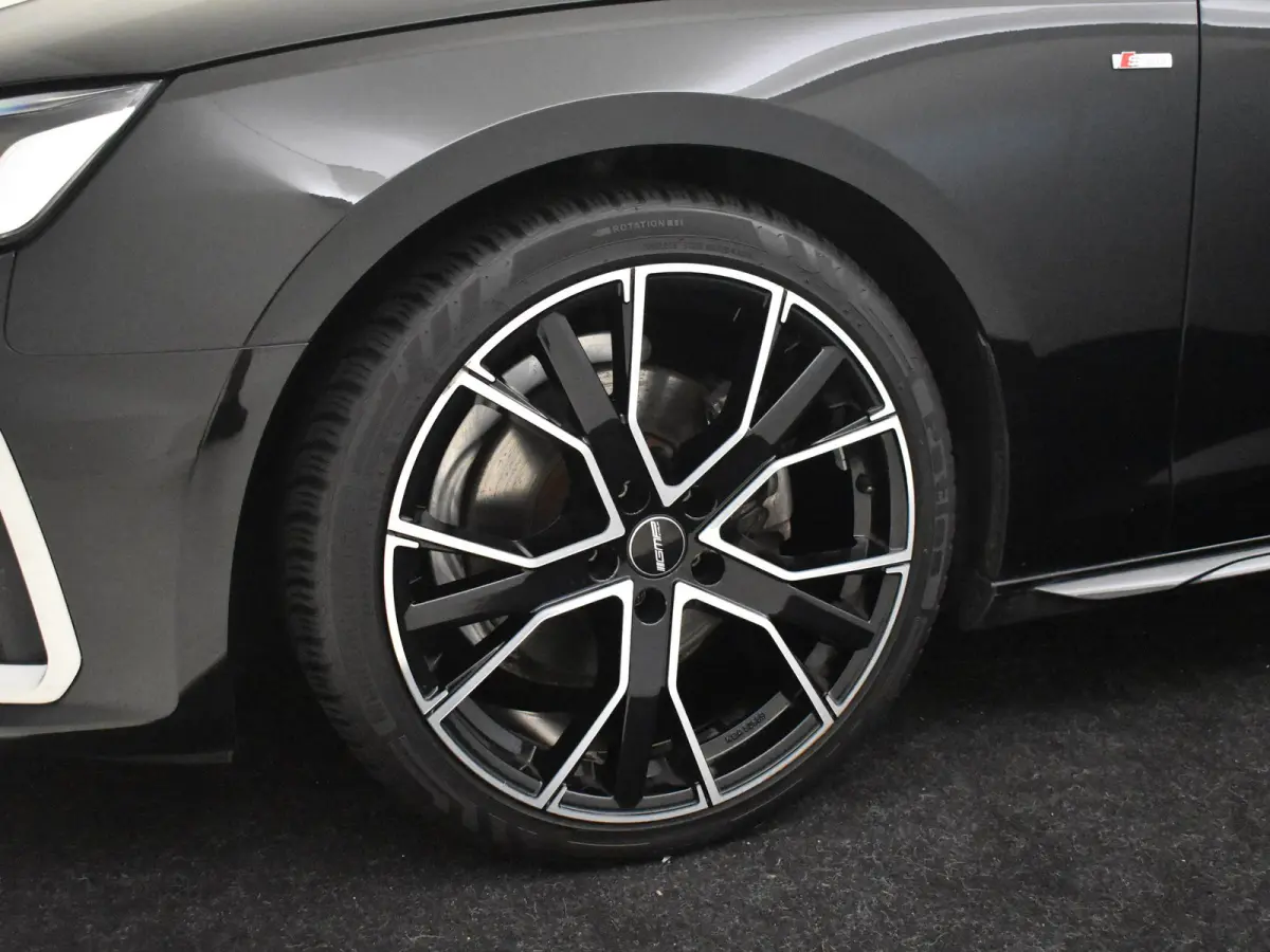 35 TFSI Launch edition Sport 150PK AUTO | Cruise control adapt | Climate control | Keyless start | Parkeersensoren | App connect | DAB | LED | 19"LMV