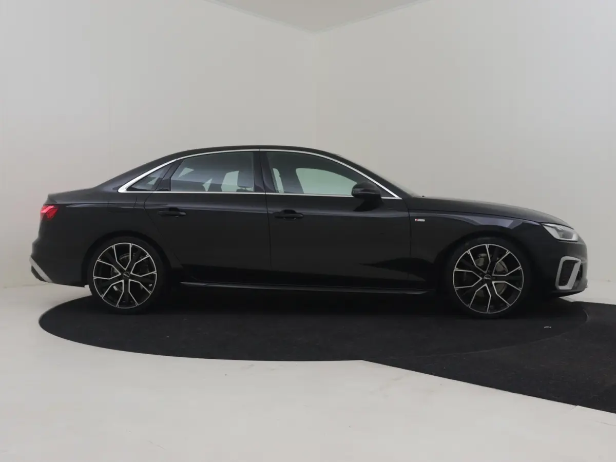 35 TFSI Launch edition Sport 150PK AUTO | Cruise control adapt | Climate control | Keyless start | Parkeersensoren | App connect | DAB | LED | 19"LMV