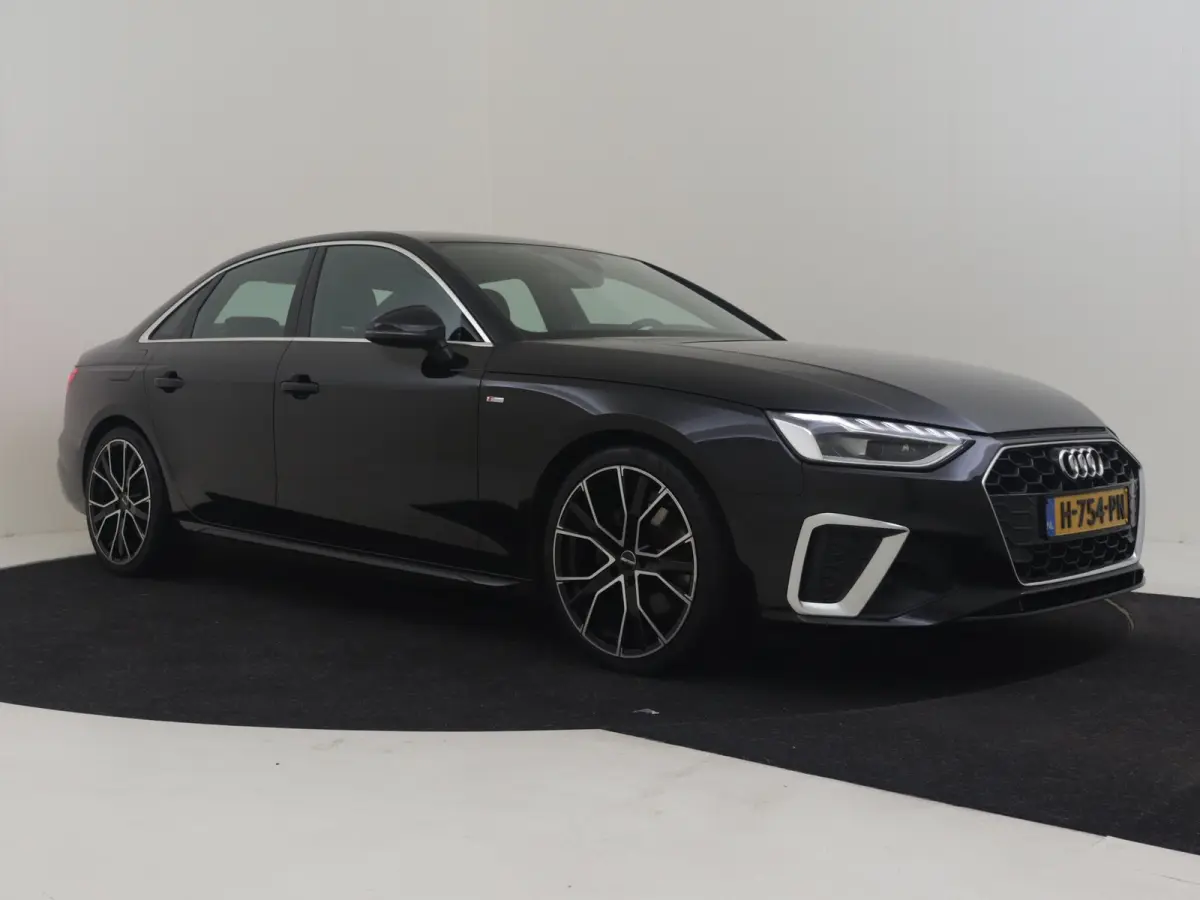 35 TFSI Launch edition Sport 150PK AUTO | Cruise control adapt | Climate control | Keyless start | Parkeersensoren | App connect | DAB | LED | 19"LMV