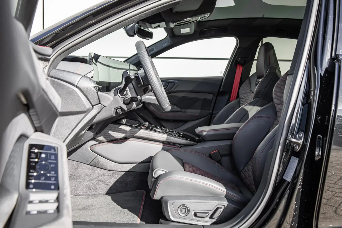 RS 5 Limousine 2.9 e-hybrid 639pk quattro | Keramisch | Carbon | Panoramadak | Audi Sport pakket