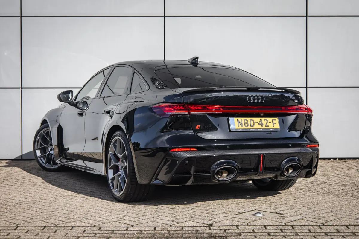 RS 5 Limousine 2.9 e-hybrid 639pk quattro | Keramisch | Carbon | Panoramadak | Audi Sport pakket