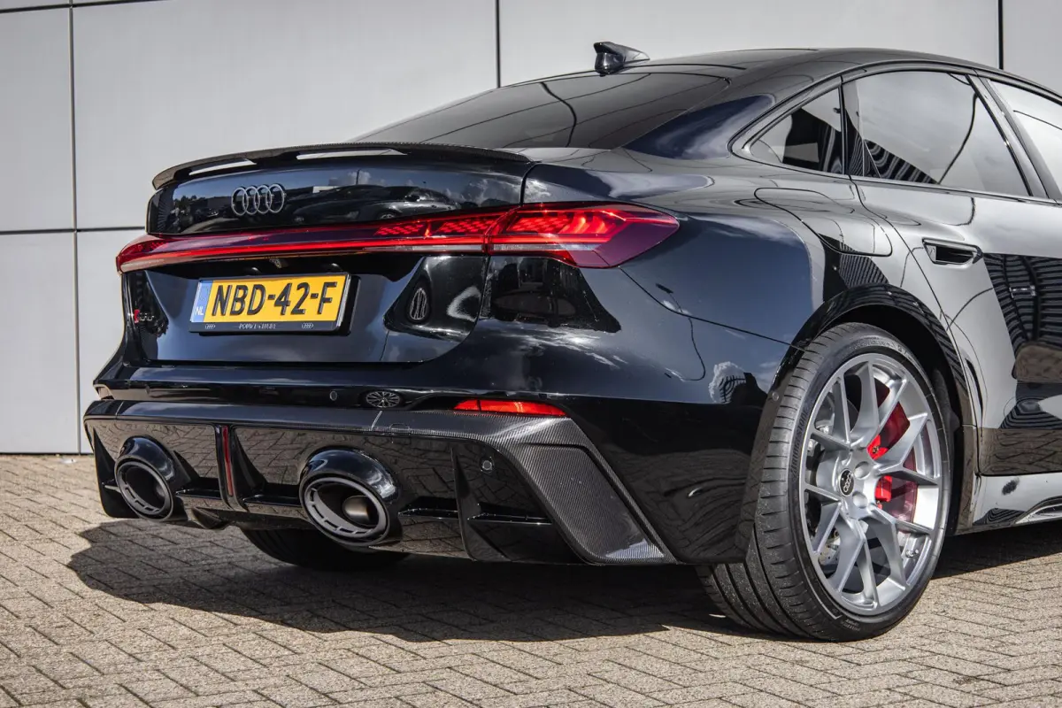 RS 5 Limousine 2.9 e-hybrid 639pk quattro | Keramisch | Carbon | Panoramadak | Audi Sport pakket