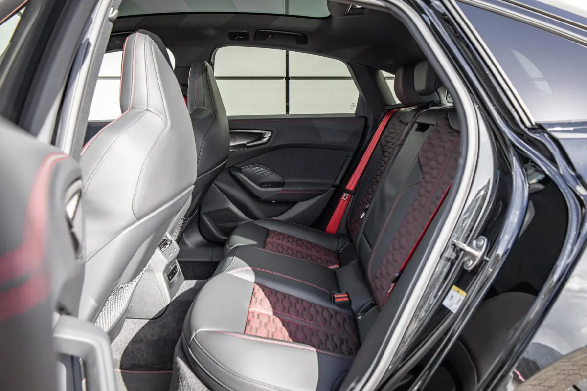 RS 5 Limousine 2.9 e-hybrid 639pk quattro | Keramisch | Carbon | Panoramadak | Audi Sport pakket
