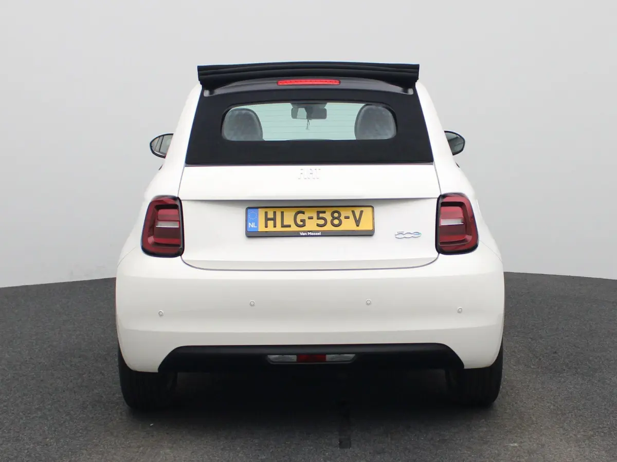 C Icon 42 kWh | Navigatie | Parkeersensoren | Stoelverwarming | 16" Lichtmetalen velgen | Apple Carplay/Android Auto |