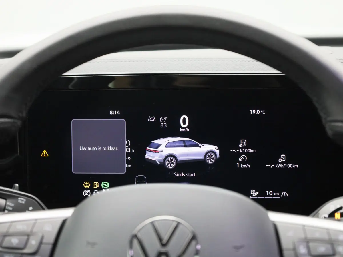 1.5 eHybrid R-Line Edition 204 PK| Origineel Nederlands | 1e Eigenaar | Panoramadak | Trekhaak | Navigatie Groot | Harman Kardon Premium Audio | Head-Updisplay | Stoelverwarming | Stuurwielv