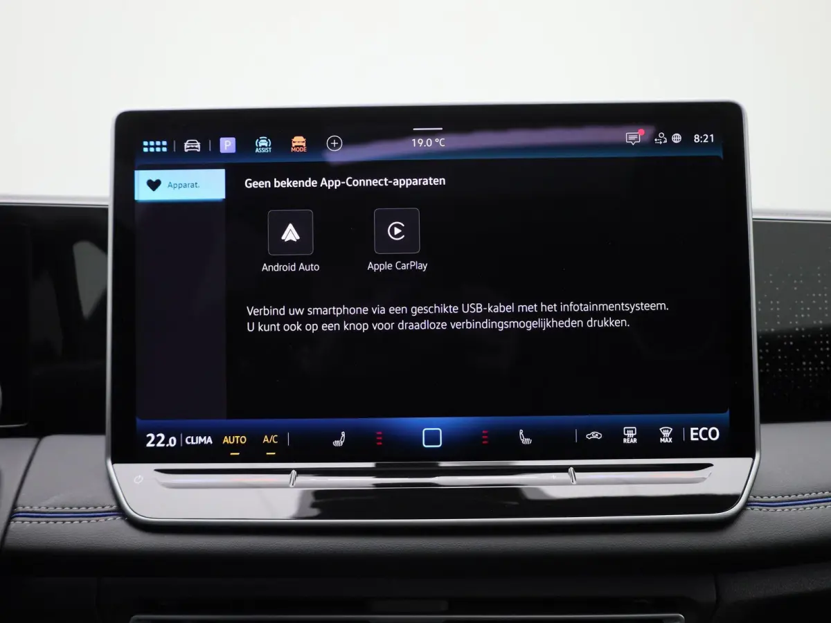 1.5 eHybrid R-Line Edition 204 PK| Origineel Nederlands | 1e Eigenaar | Panoramadak | Trekhaak | Navigatie Groot | Harman Kardon Premium Audio | Head-Updisplay | Stoelverwarming | Stuurwielv