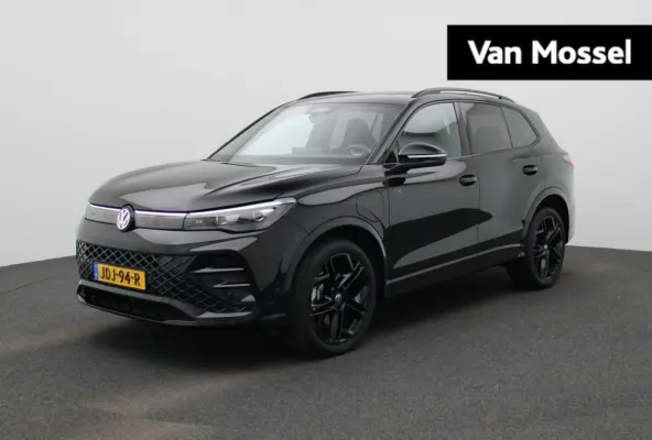 1.5 eHybrid R-Line Edition 204 PK| Origineel Nederlands | 1e Eigenaar | Panoramadak | Trekhaak | Navigatie Groot | Harman Kardon Premium Audio | Head-Updisplay | Stoelverwarming | Stuurwielv