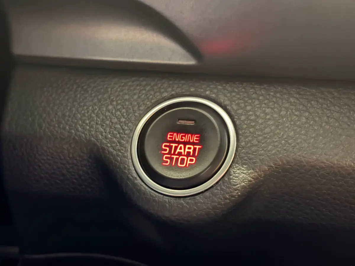 1.0 T-GDi DynamicPlusLine Camera | Carplay | Lane assist | DAB
