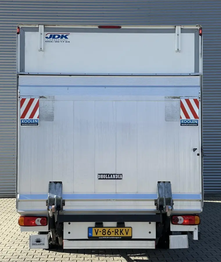 T35 2.3 dCi bakwagen met laadklep