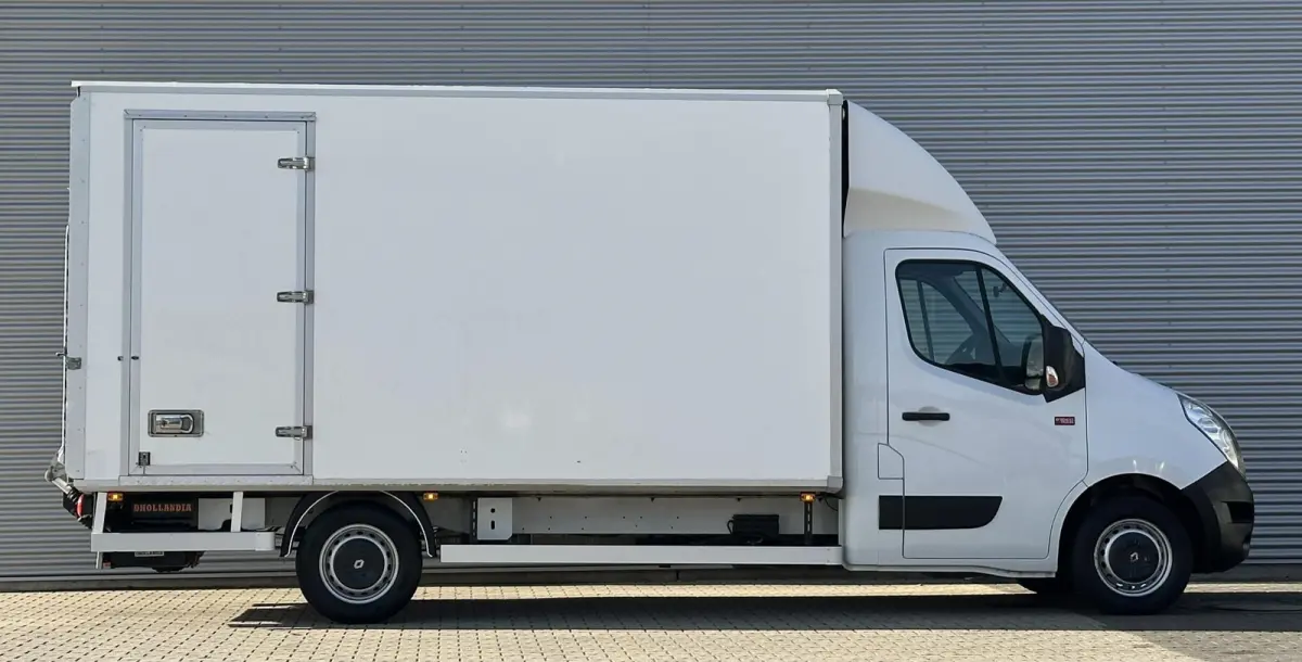 T35 2.3 dCi bakwagen met laadklep